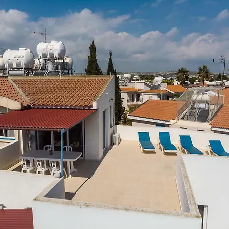 City Ii Apartment Larnaka